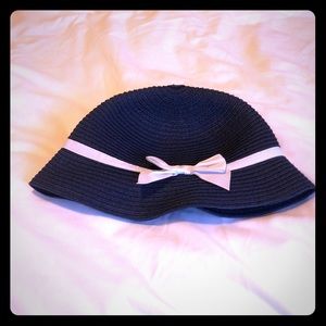 A 2T to 3 Janie and jack hat